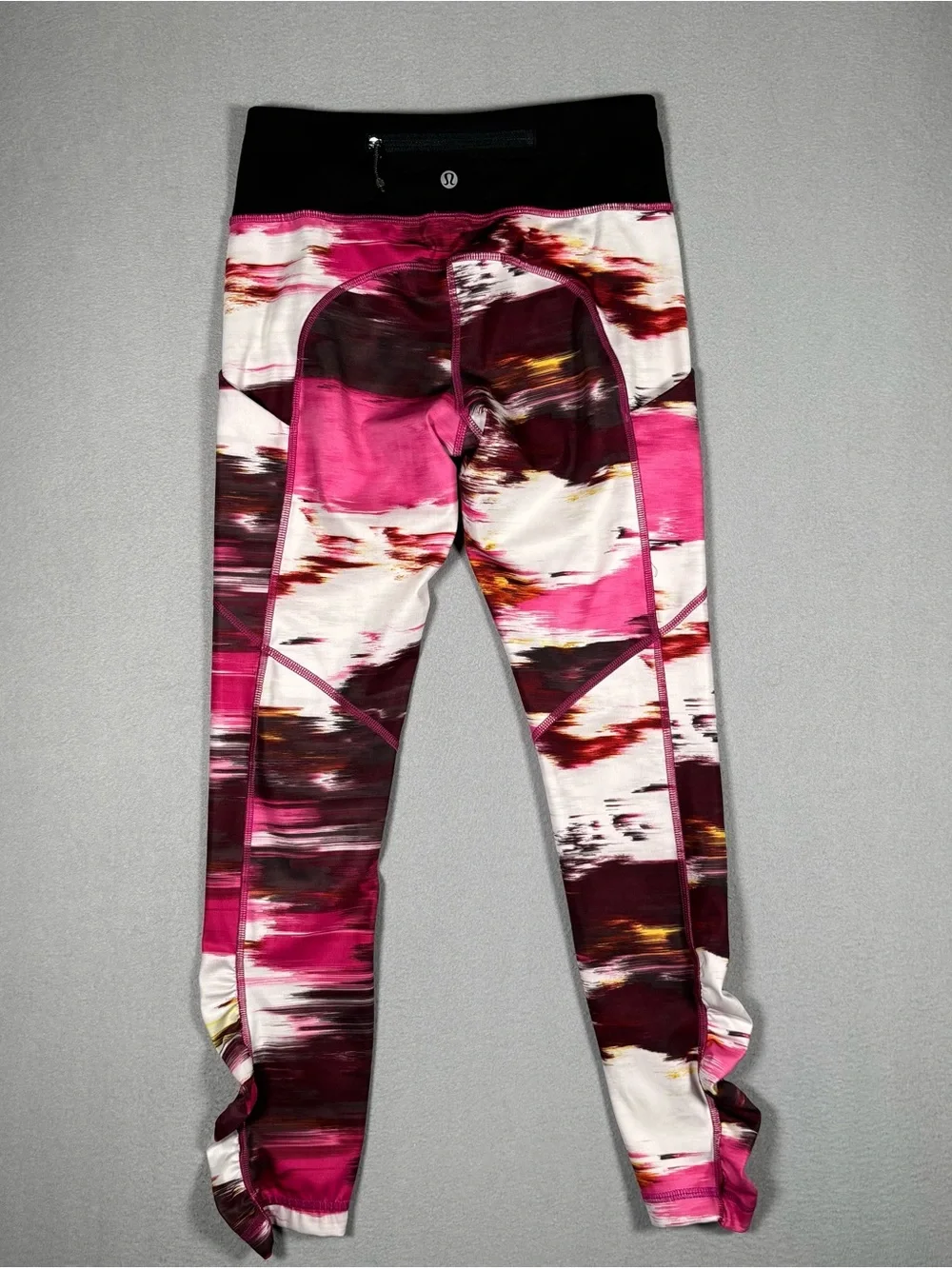 Lululemon Speed Tight IV *Full-On Luxtreme Pigment Wind Berry Rumble Black SZ 4